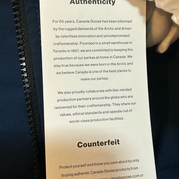 SOLD!! CANADA GOOSE SALIDA JACKET BLACK LABEL - Women’s Size: Small - Picture 12 of 16